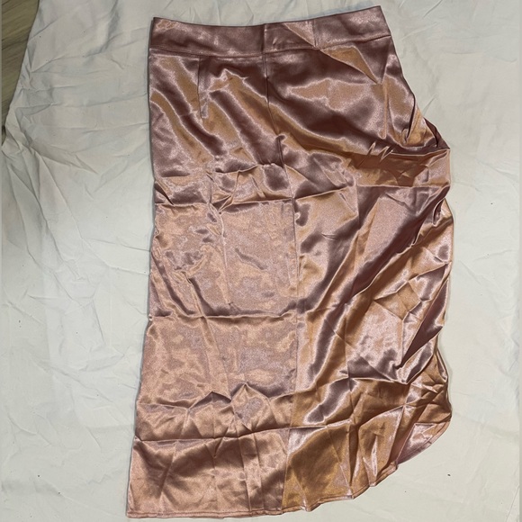 Dusty rose midi skirt w/ slit - Picture 4 of 4